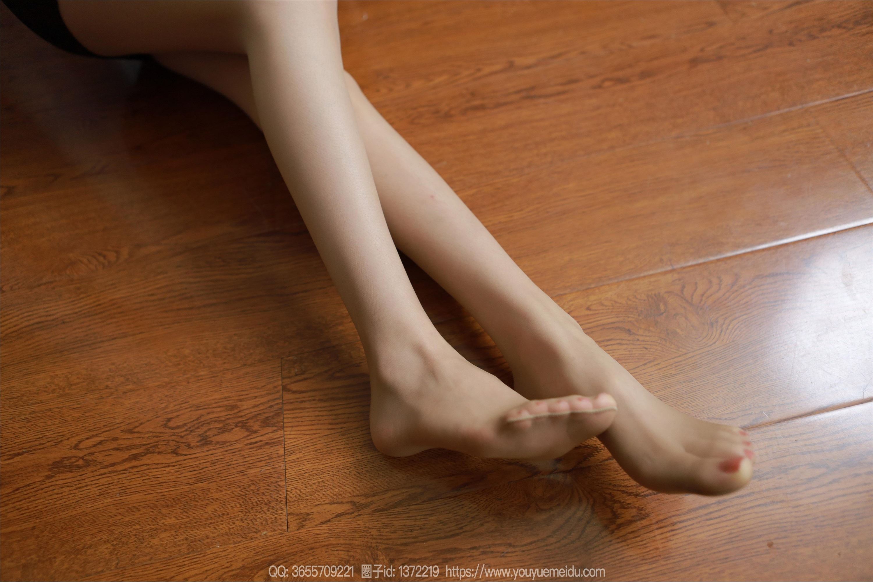 IESS异思趣向  2024.08.15 丝享家 1820 团团《长腿档案员（下）》